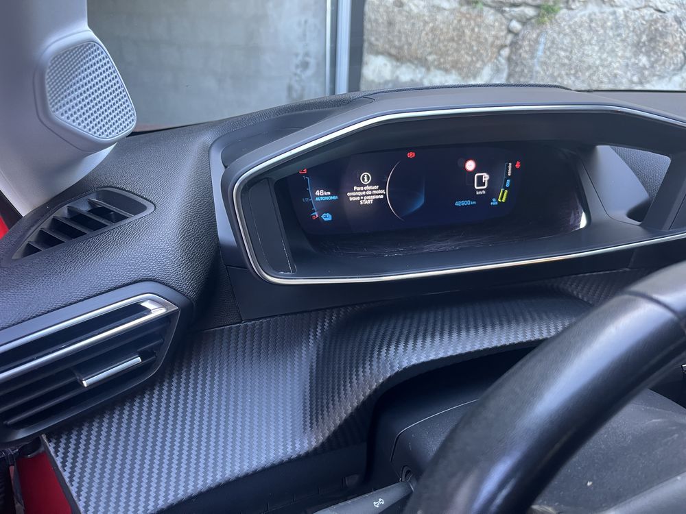 Peugeot 208 eletrico