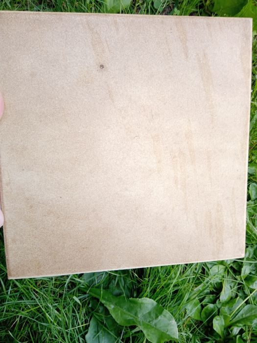 Płytki ceramiczne z czasów PRL-u