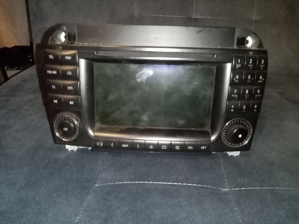 Radio do Mercedesa W220