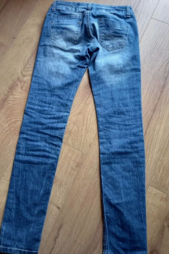 Spodnie jeansowe Terranova, rozm S, stan bardzo dobry