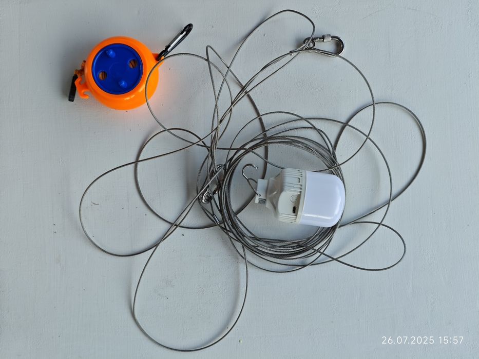 2 linki kempingowe po 20m + lampka namiotowa ładowana od telefonu