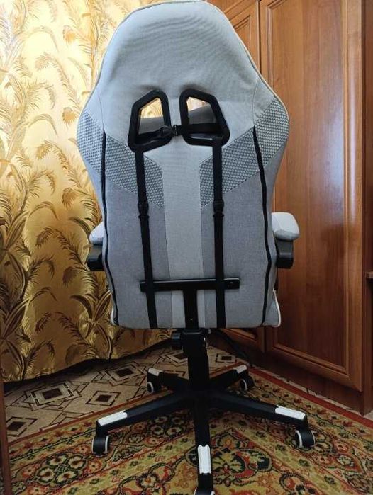 Геймерське крісло HUZARO Force 4.7 White Mesh