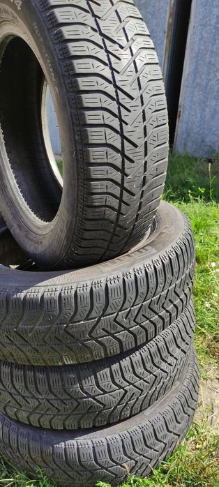 Opony zimowe 165/70/14 Pirelli 1N