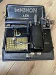 Maquina de escrever antiga