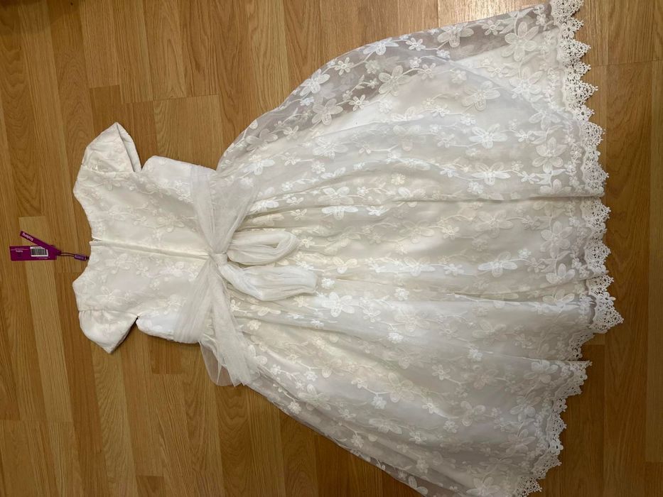 Святкова сукня для дівчинки