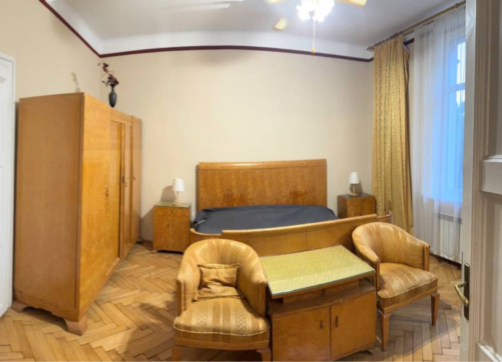 Центр, кв в елітному будиноку, від власника.