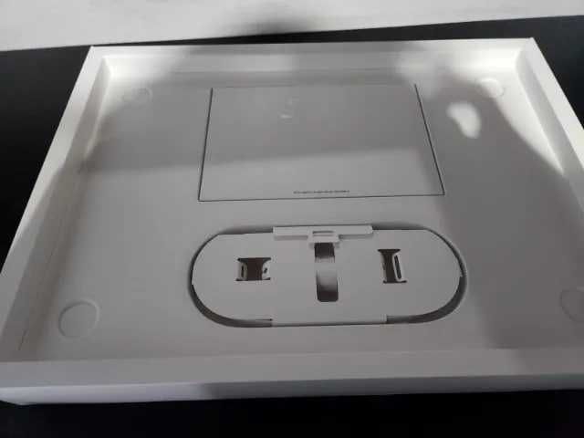 MacBook Pro 16 pole, M1 Pro / 16 GB RAM / 1 TB SSD