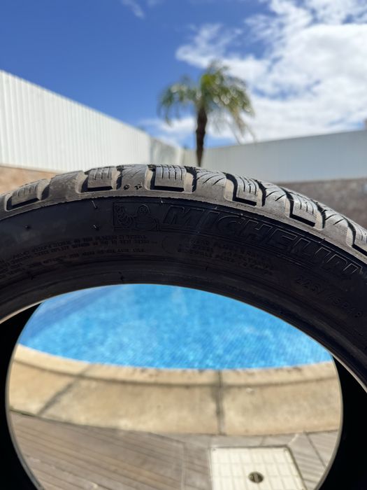 Pneu Michelin 225 45 r18 winter pilot alpin PA4