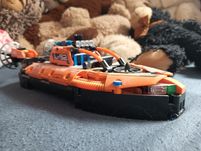 LEGO technic poduszkowiec 42120