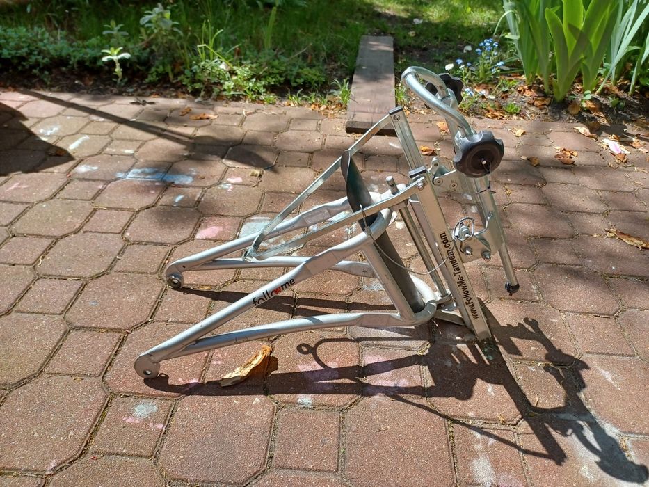 Hol rowerowy Follow me