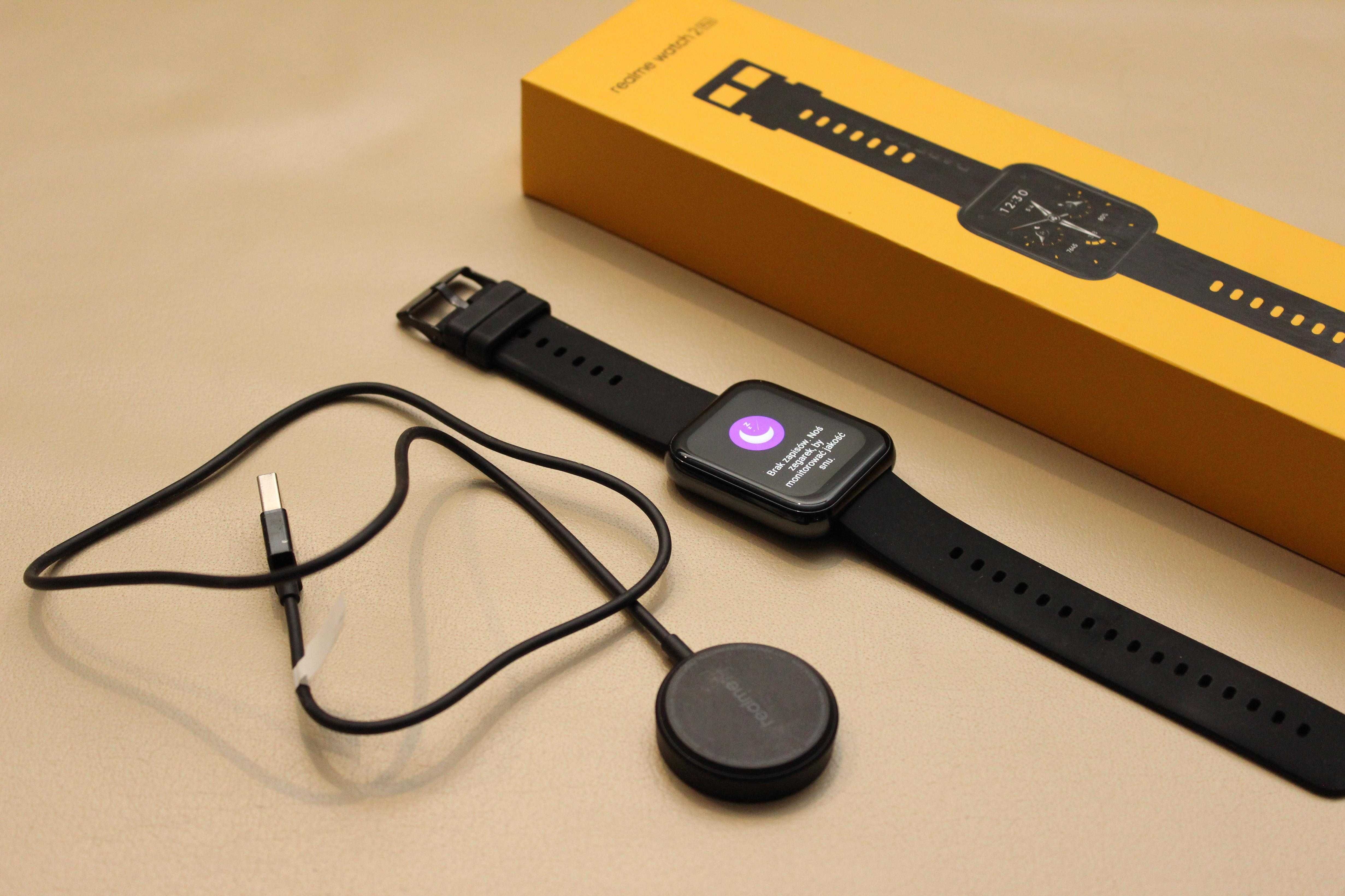 Zegarek smartwatch Realme Watch 2 PRO wraz z pudełkiem i ładowarką.