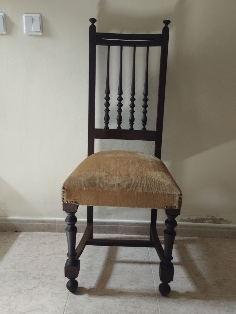 Móveis de quarto, cama.