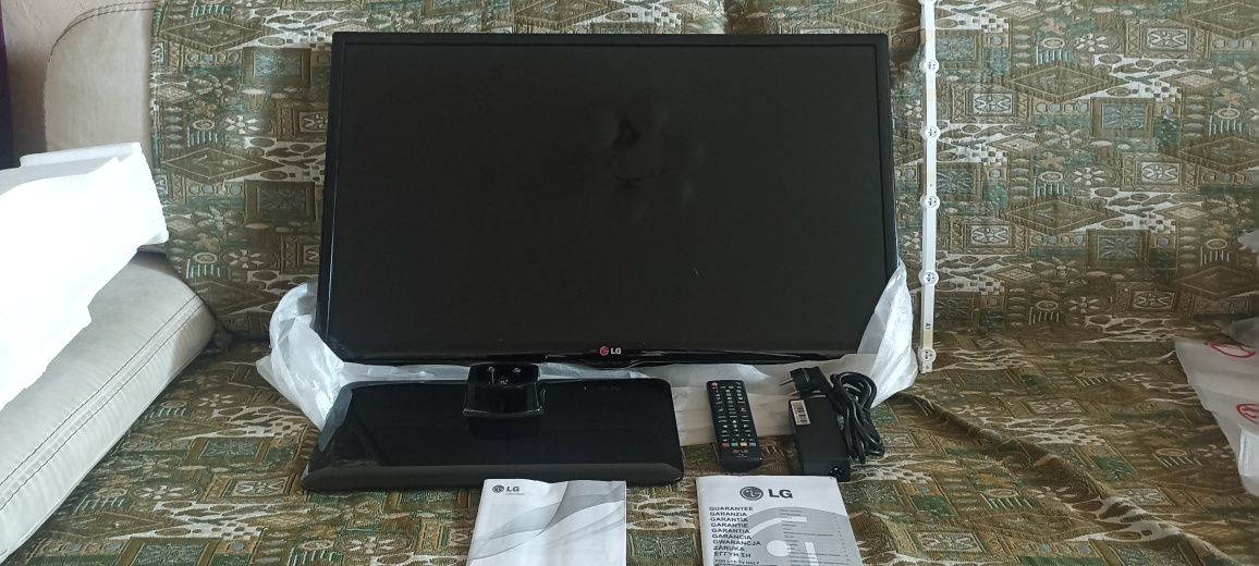 Продам LG 32LN520B