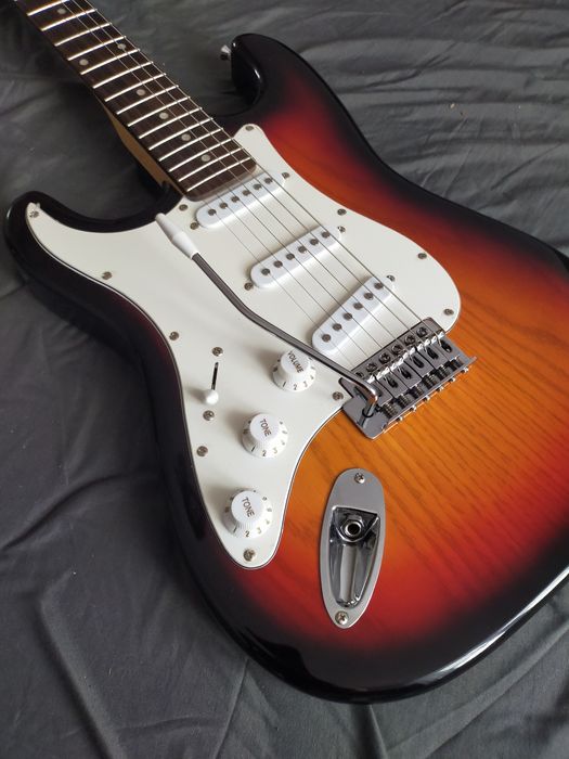 Gitara elektryczna leworęczna Dimavery