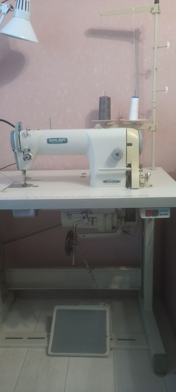 Продам швейну машинку SIRUBA L818D-H1