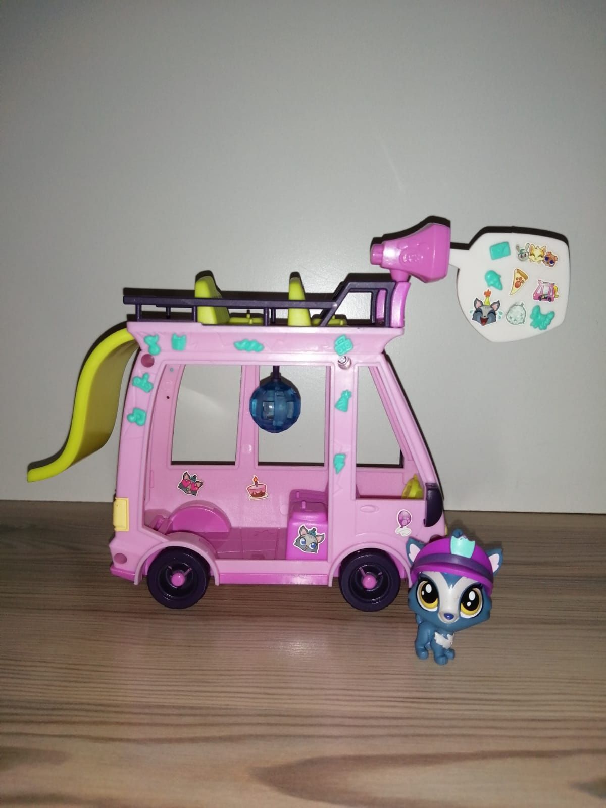 Zestaw Littlest Pet Shop LPS Zwierzakowy autobus (b3806)