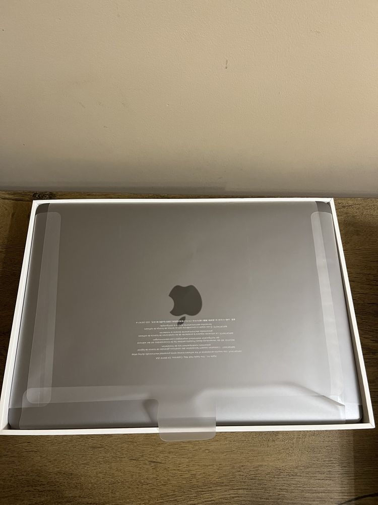 Apple MacBook Air 2020 M1 8/256gb Space Grey