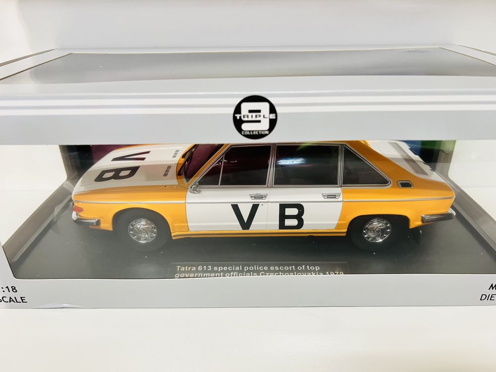 Tatra 613 VB Policja Czechosłowacka Triple9 1/18