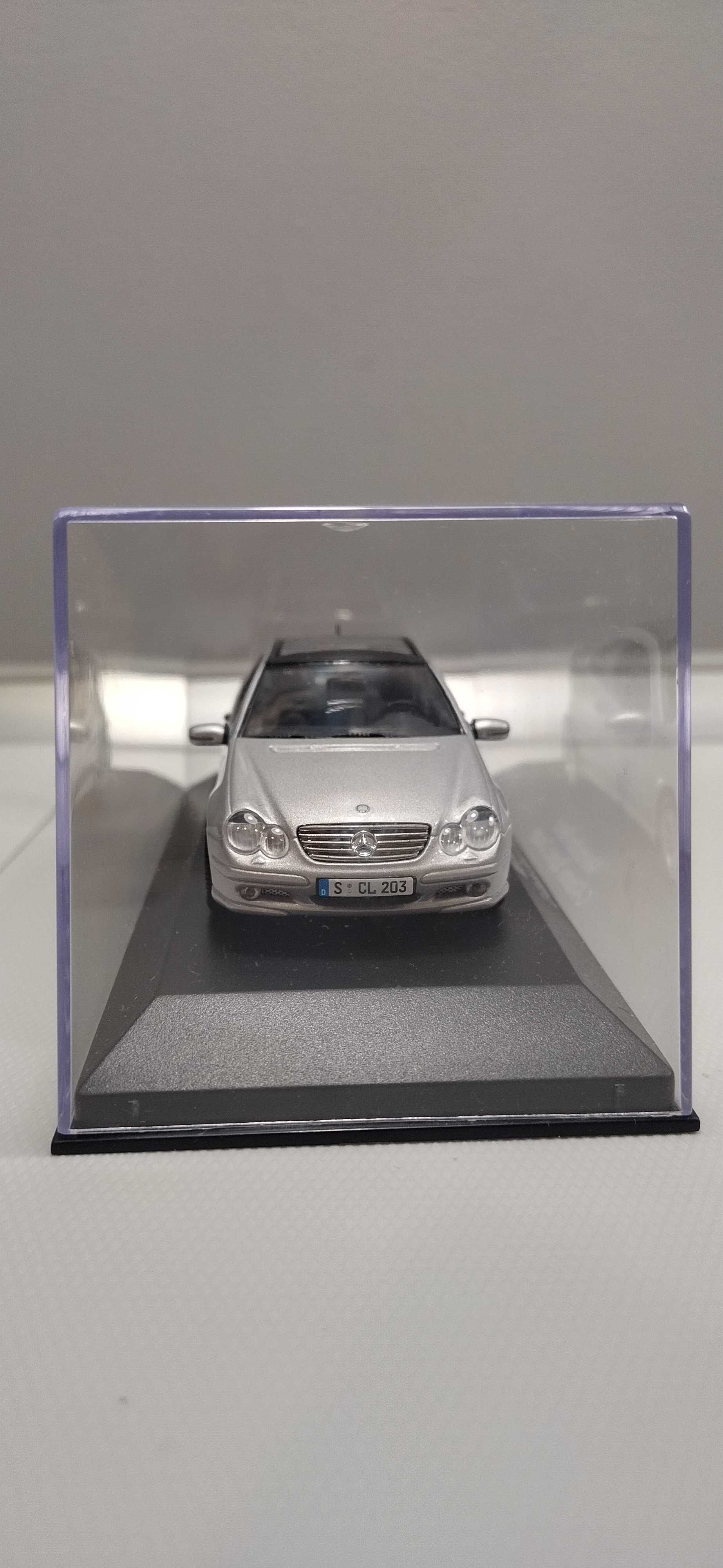 Mercedes C-Klasse Sport Coupe 1:43 Minichamps srebrny