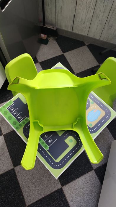 Zestaw mebli dla dzieci, stolik Lack i 3 krzesła