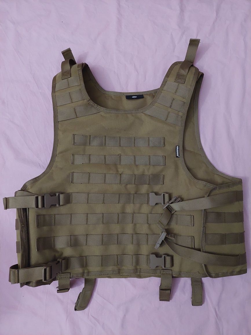 Тактичний желет MGFLASHFORCE
Тактичний желет MGFLASHFORCE MOLLE