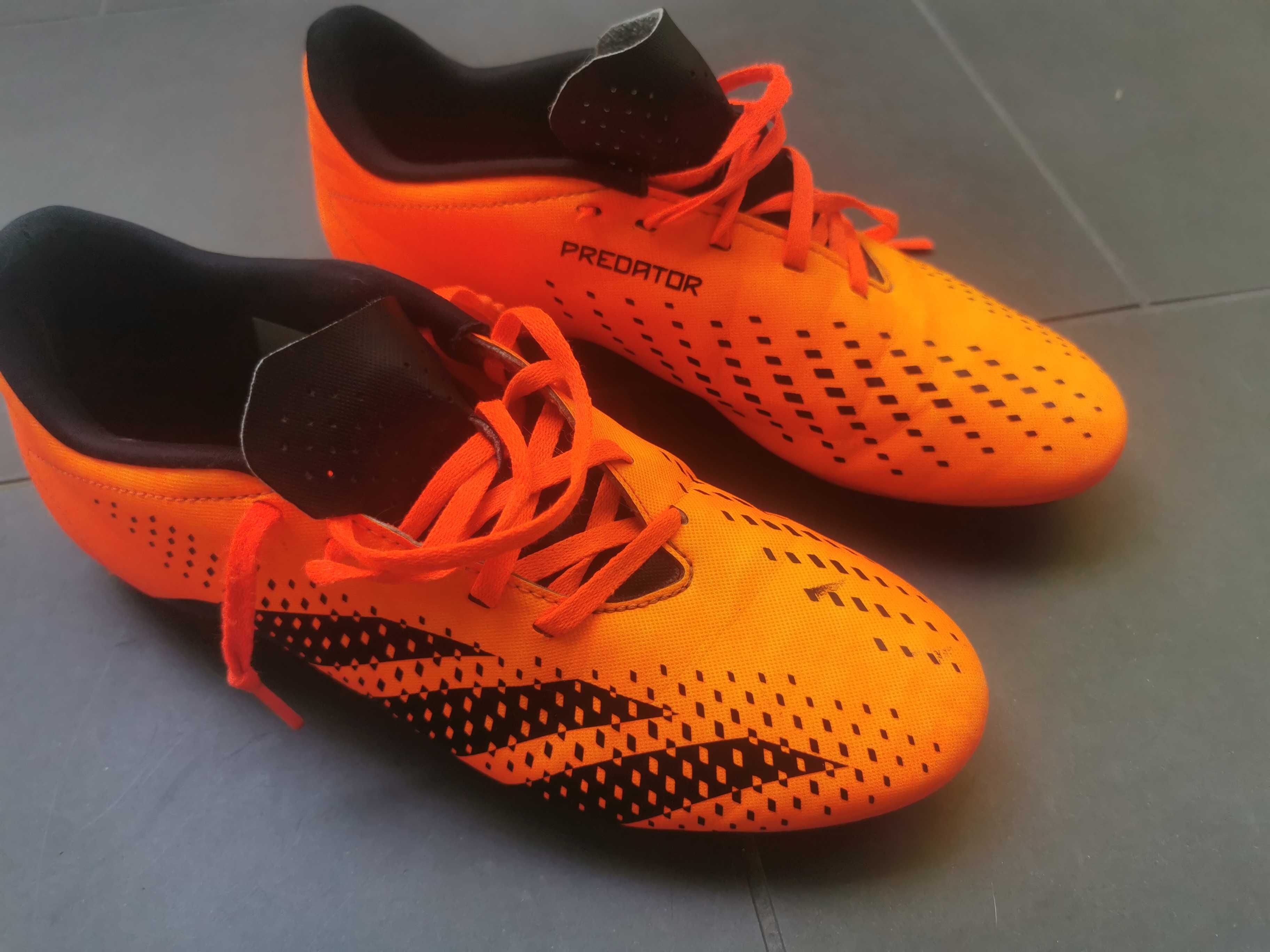 Buty Adidas Predator korki r.40  wkładka 24cm