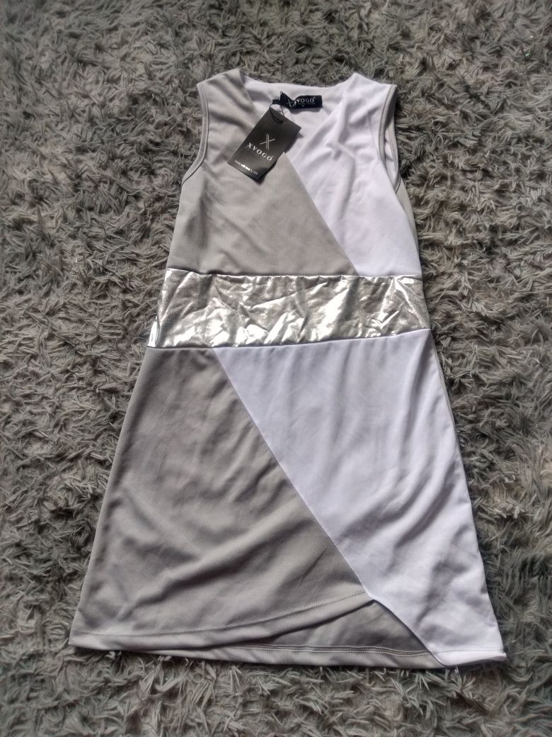 Nowa z metką biało szara sukienka ze srebrną wstawką M