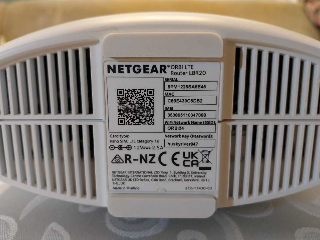 Orbi Netgear LBR20 Lte Sim internet Router ruter + dwie antey zew.