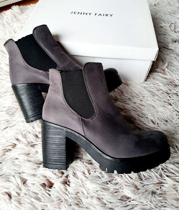 Szare botki na słupku Jenny Fairy rozm.37