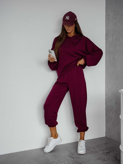 Komplet dresowy damski bordo Roz L/XL  (40/42)