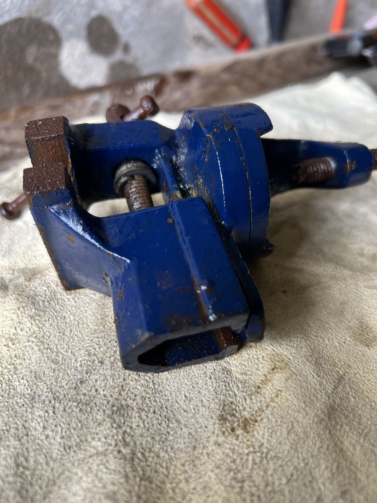 Torno pequeno azul