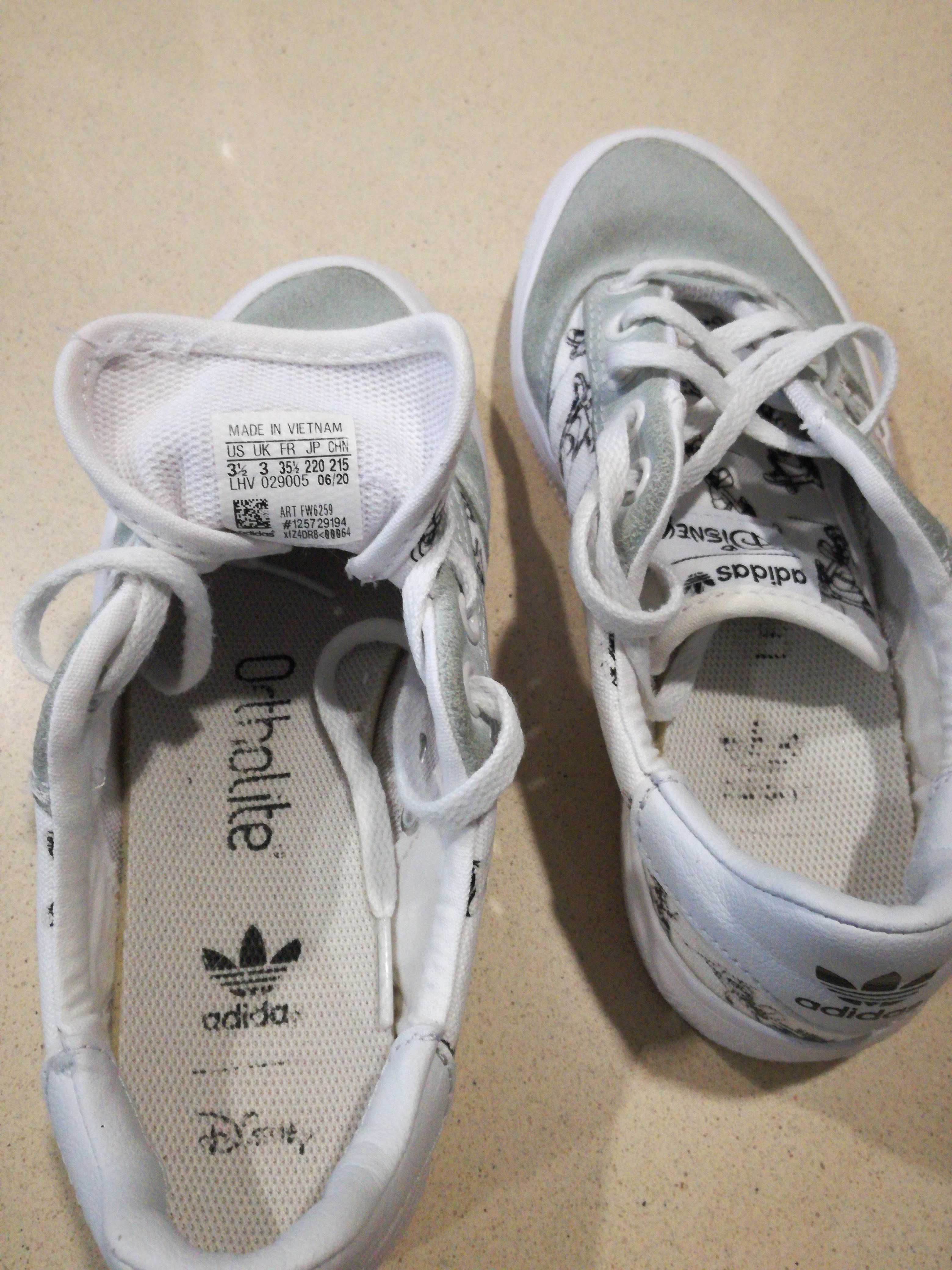 Sapatilha Adidas