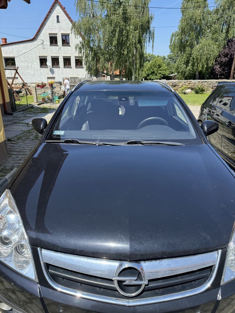 Sprzedam Opla Signum 1.9 tdi 2007 r