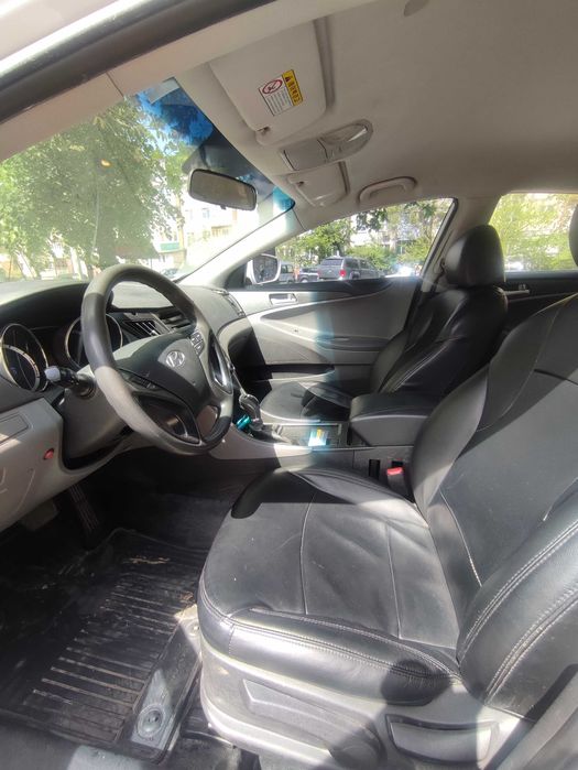 Hyundai Sonata 2013 (2.0 бензин)