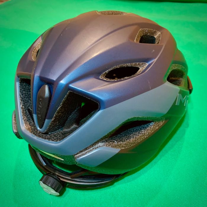 велосипедний шолом MET Crossover Active