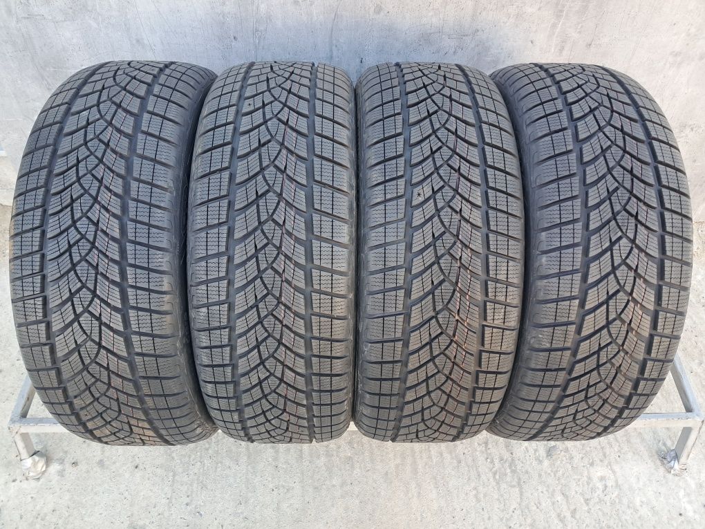 Резина зимова, НОВА, 245/45 R21 Good Year Ultra Grip Performance SUV