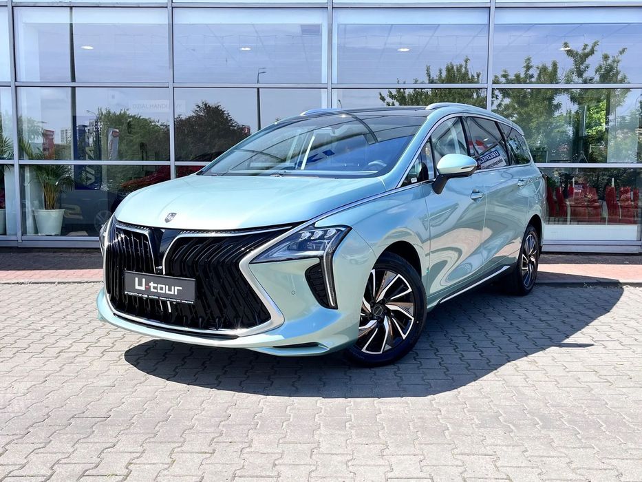 Forthing U Tour 1.5T GDI 177KM 7DCT - 2024 Jasny środek