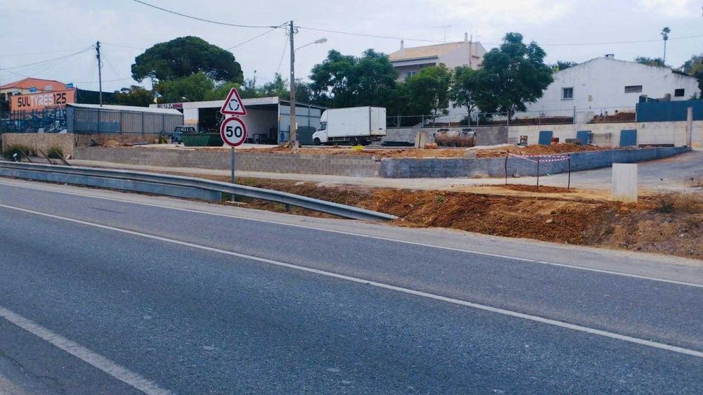 Espaço Comercial Vedado E.N 125 Albufeira ( Alta Visibilidade)
