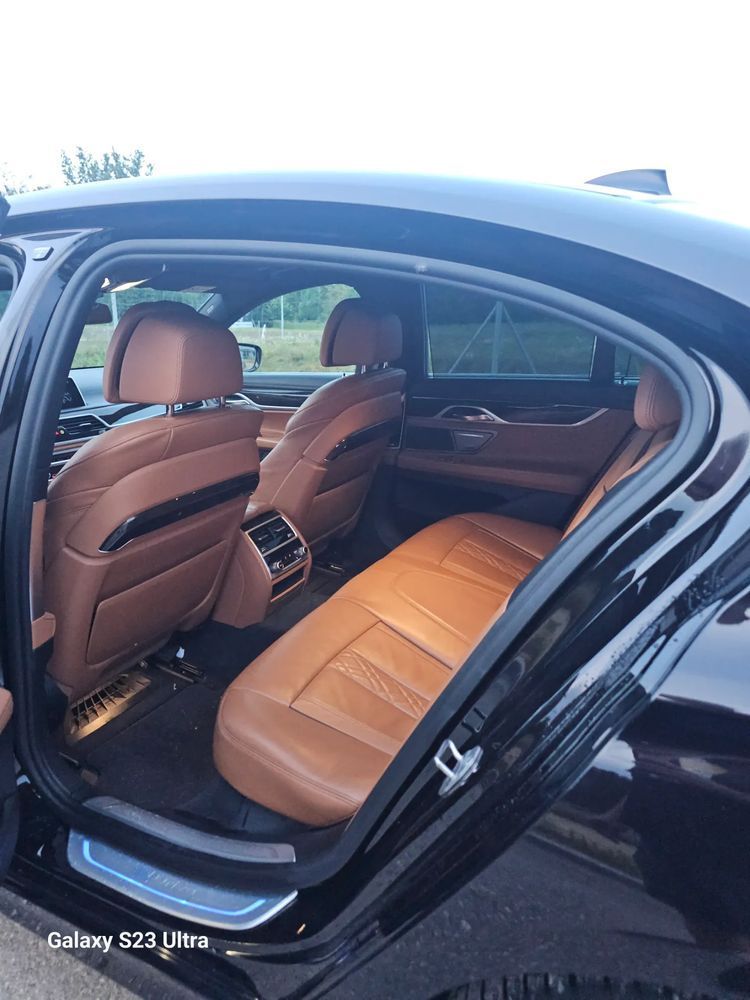 BMW Seria 7 Sprzedam BMW Serii 7 iPerformance Plug-in Hybrid – Stan BDB, Pneumatyk