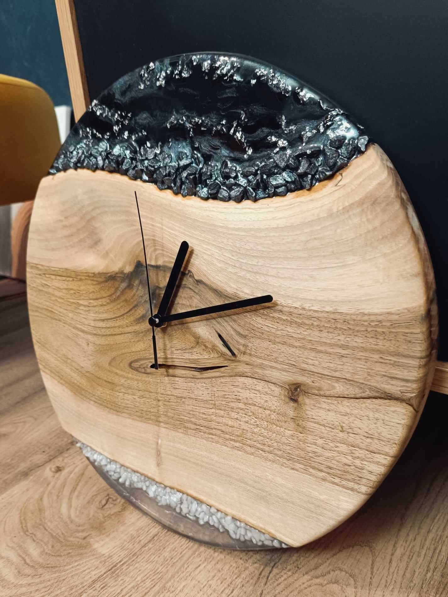 Zegar ścienny HandMade drewno z żywica