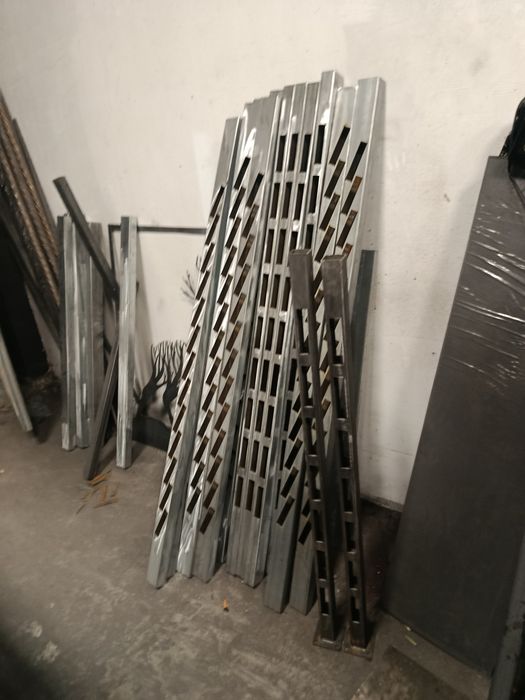 Wypalanie otworów w Profilach CNC