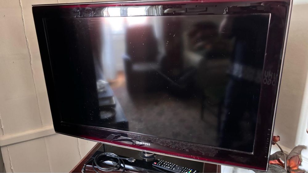 Televisão Samsung LCD, modelo LE40B551A6W