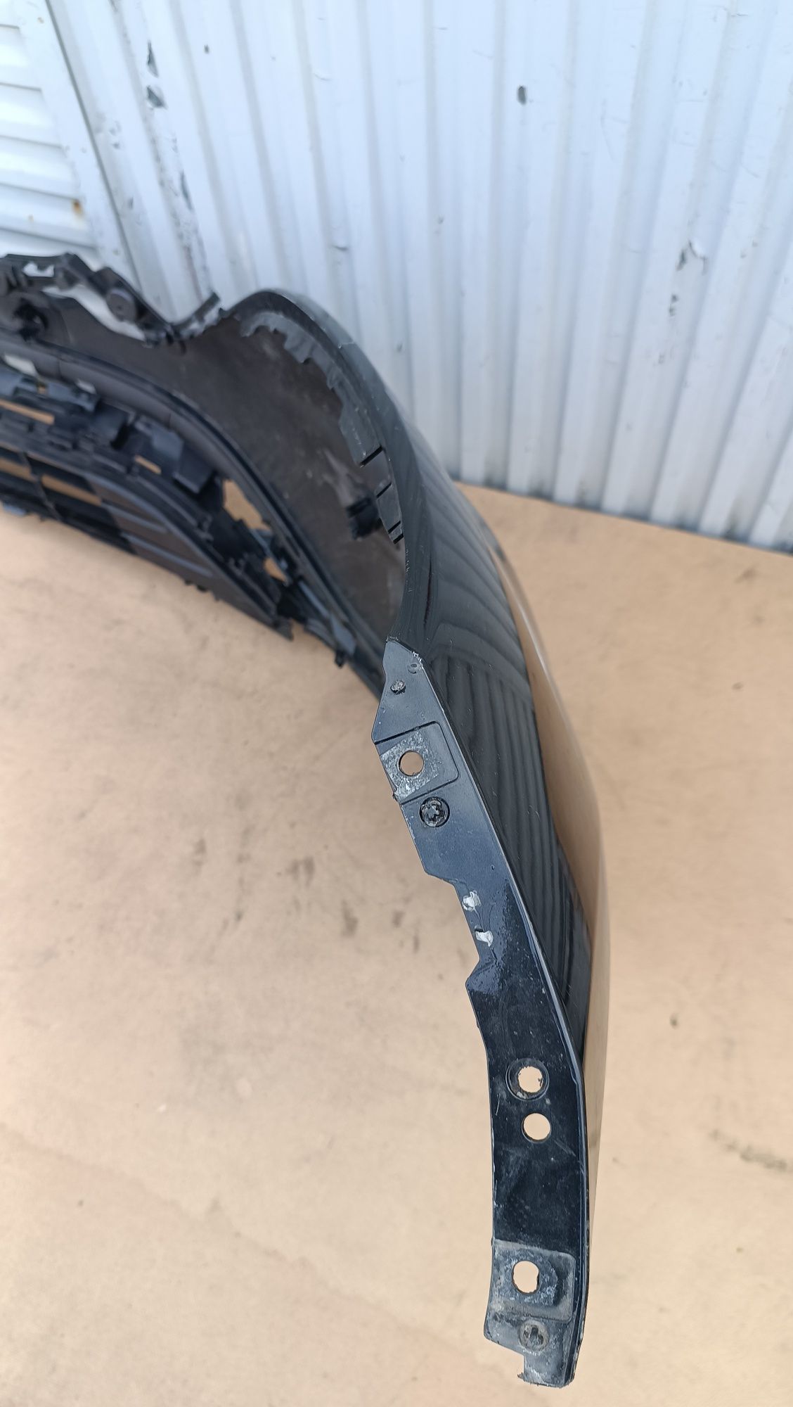 Vendo parachoque de frente Mercedes EQC N293 AMG ano 2019/21