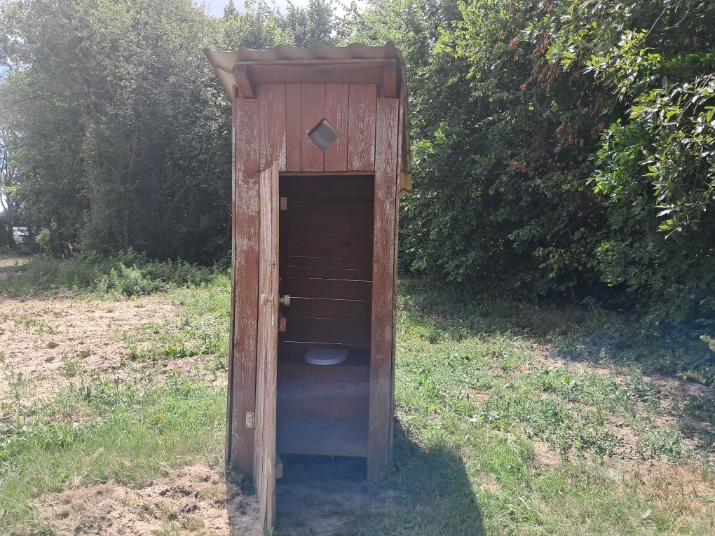 Wychodek na budowę / działkę