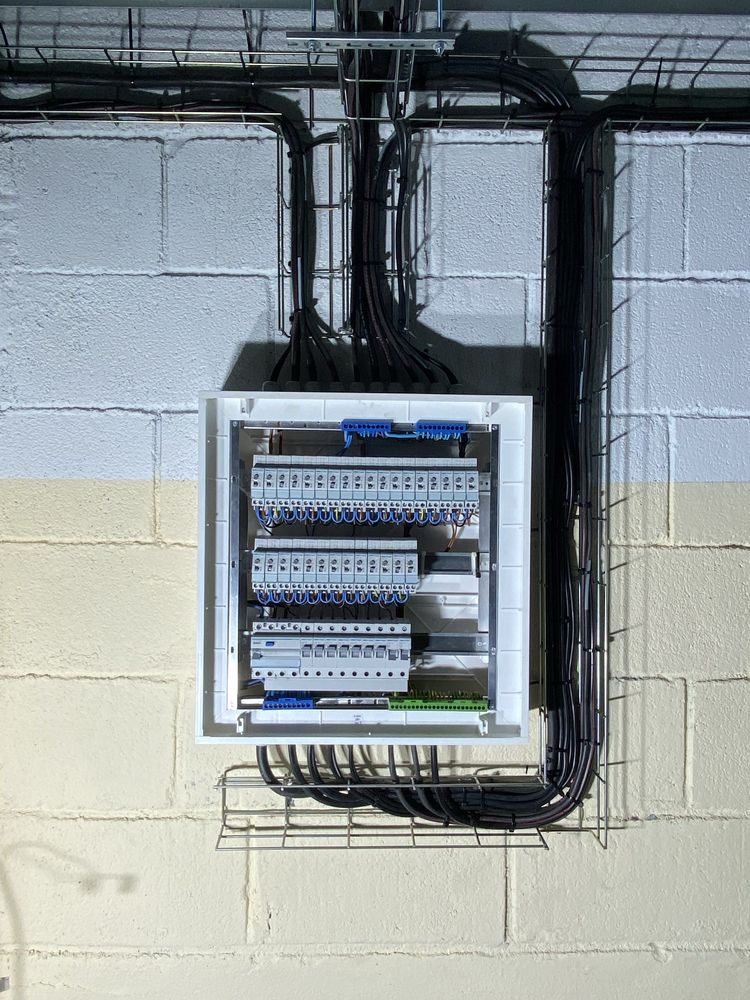 Instalações Eletricas Residenciais / Industirais