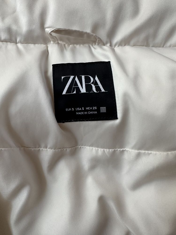 Пуховик Zara белый