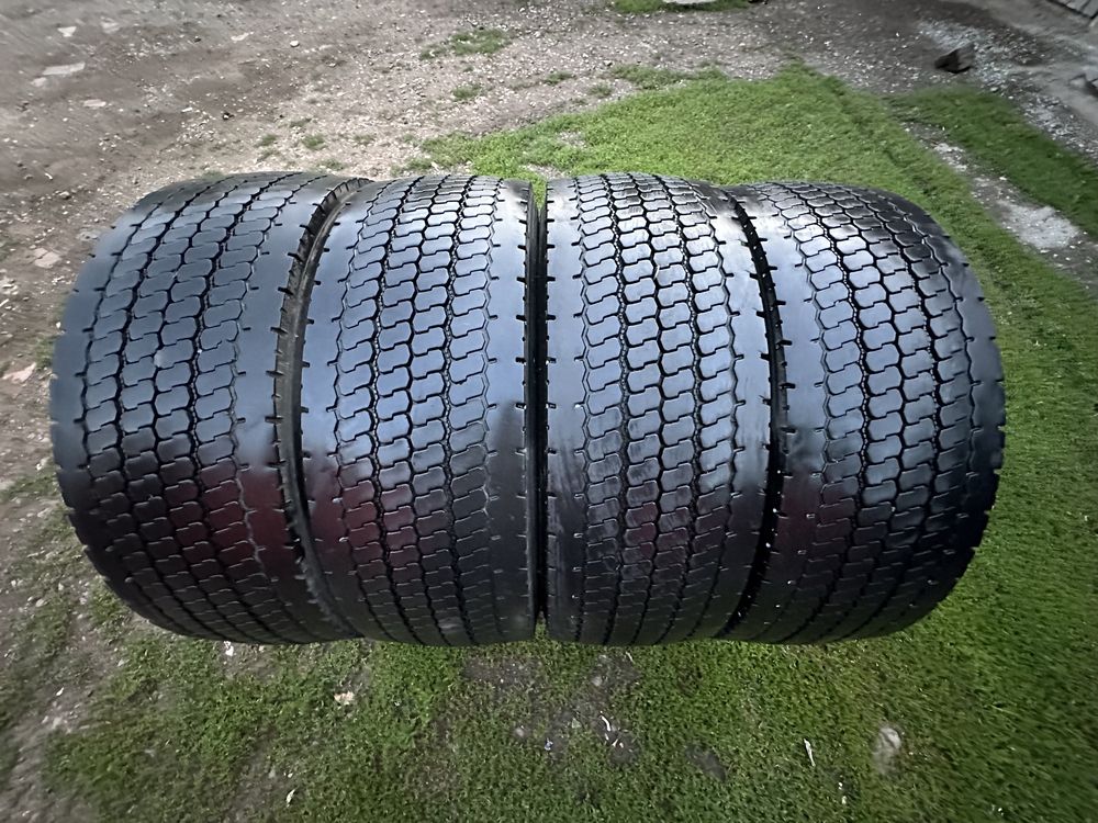 Шини 295/60 R22.5 , резина комплект задні Р22,5