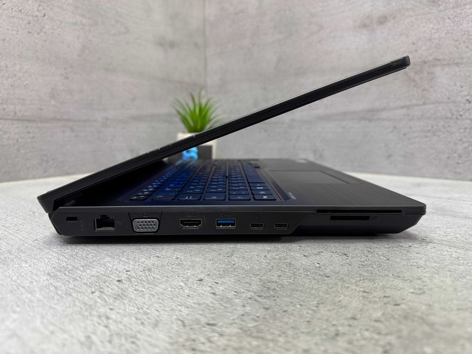 Nvidia/Потужний ноутбук Fujitsu H780/i7-8750H/15.6"/32gb ddr4/512 ssd