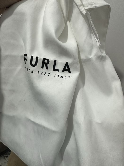 Mochila Furla pouco usada