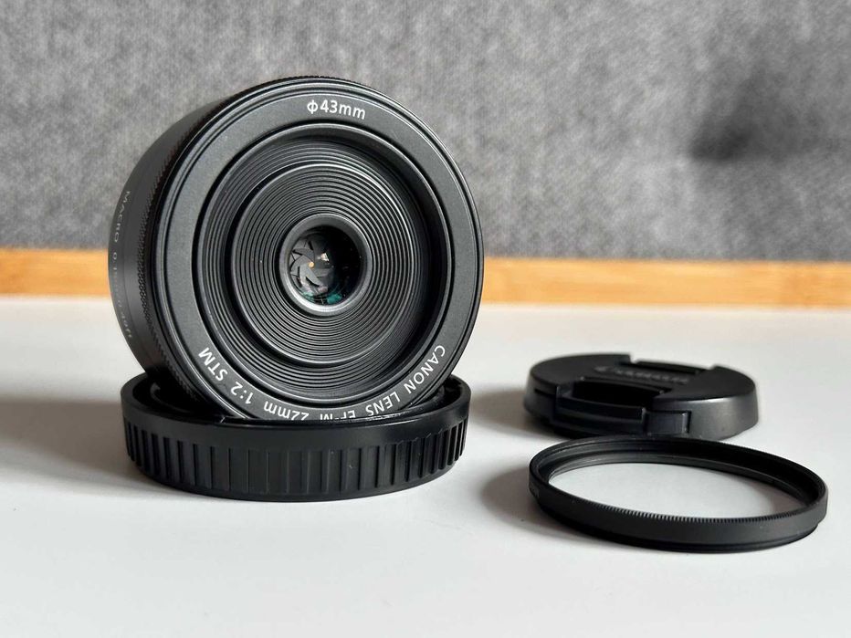 Obiektyw Canon EF-M 22mm f2.0 Macro + Filtr UV Stan idealny